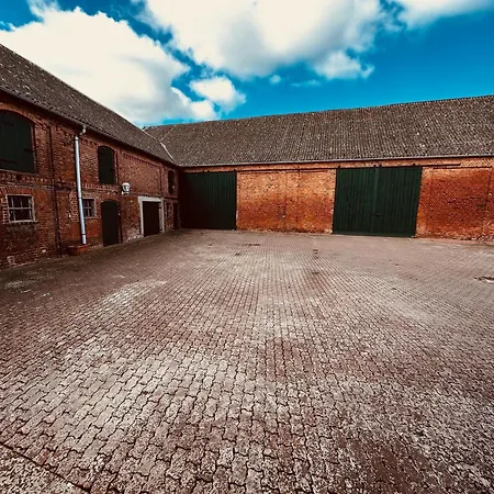 Und Monteurzimmer Schwarzer Adler 3* Wust